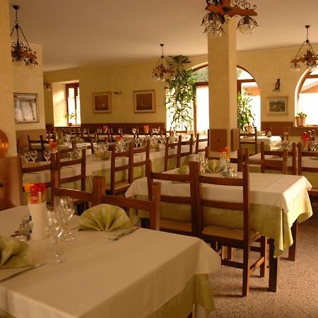 Albergo Ristorante Sole Mezzoldo Eksteriør bilde