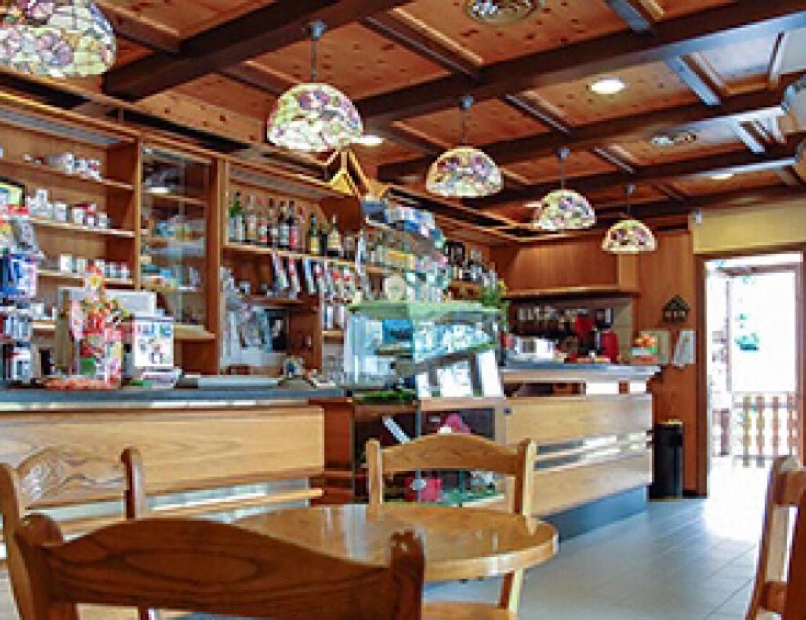 Albergo Ristorante Sole Mezzoldo Eksteriør bilde